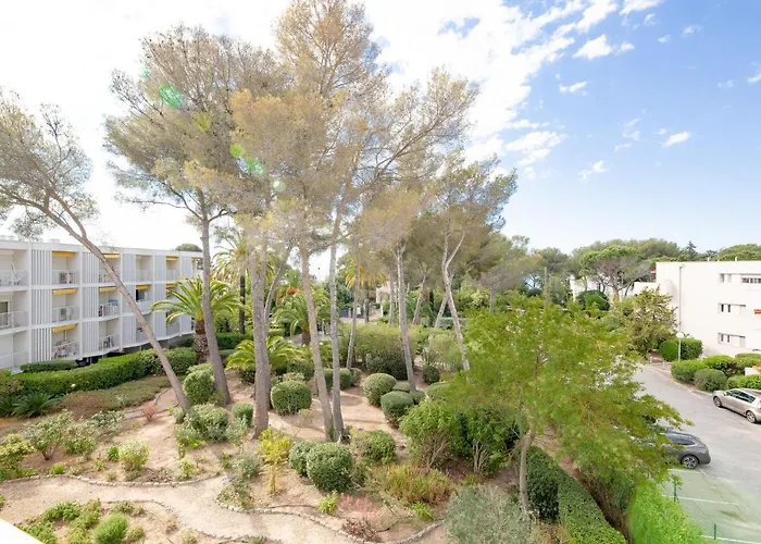 Apartment Le Boreal-2 By Interhome